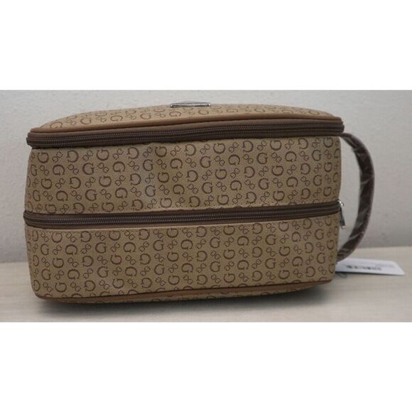 GUESS V7200082 Mocha Junction Travel Overnight Toiletry Cosmetic Case Bag $148 - Picture 3 of 11